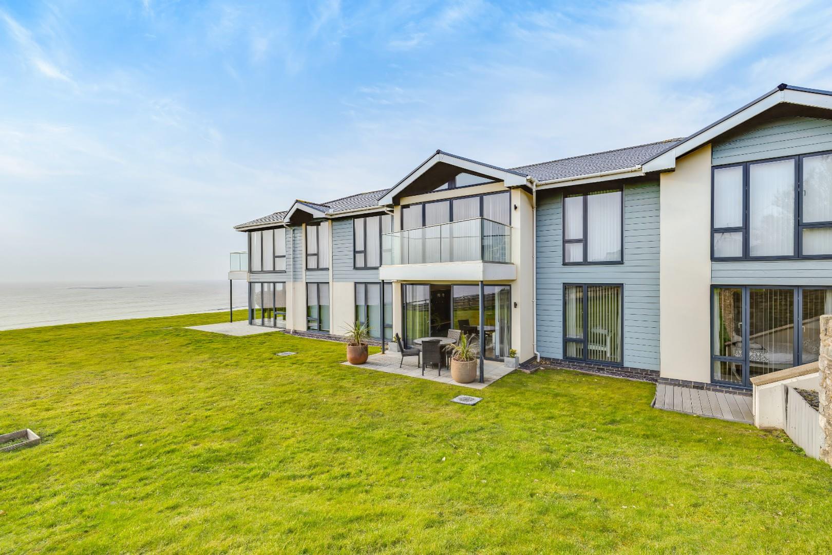 Apartment 6, Horizon, Slon Lane, Ogmore By Sea, Vale of Glamorgan, CF32 0PN